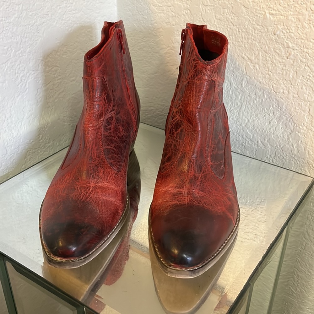 DIBA Red Distressed booties - Picture 2 of 7